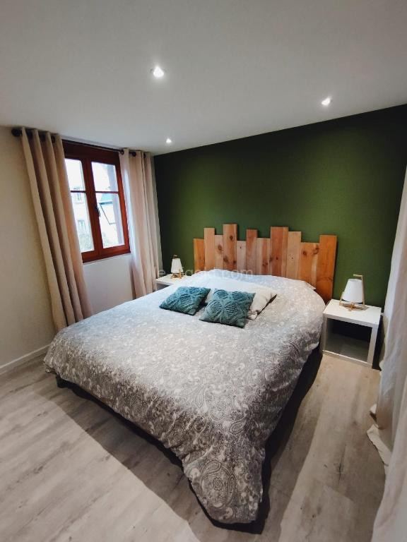 photo de La jolie maison bleue avec terrasse
